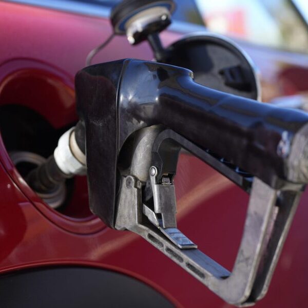 U.S. fuel costs have fallen for the final 10 weeks