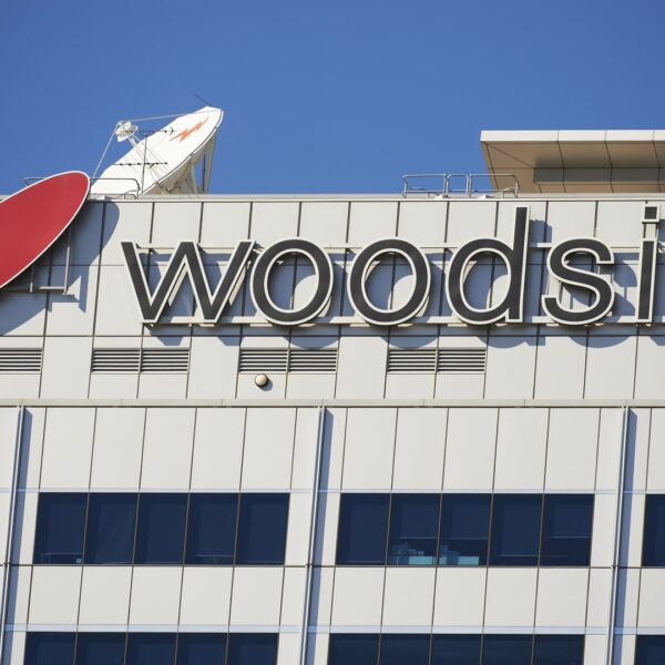 Australia oil and gasoline producers Woodside and Santos in merger talks