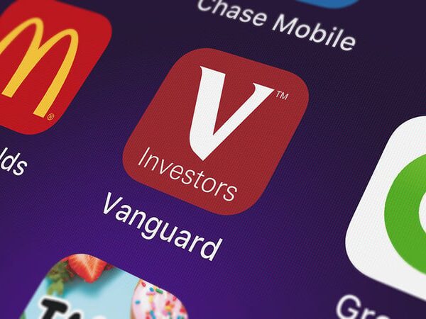 Vanguard and State Road Steer Away from Bitcoin ETF Hype