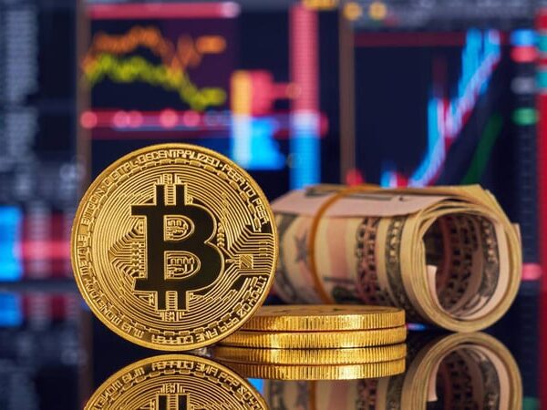 Bitcoin Worth Eyes $44K Mark as Crypto Market Cap Is Near $1.7T
