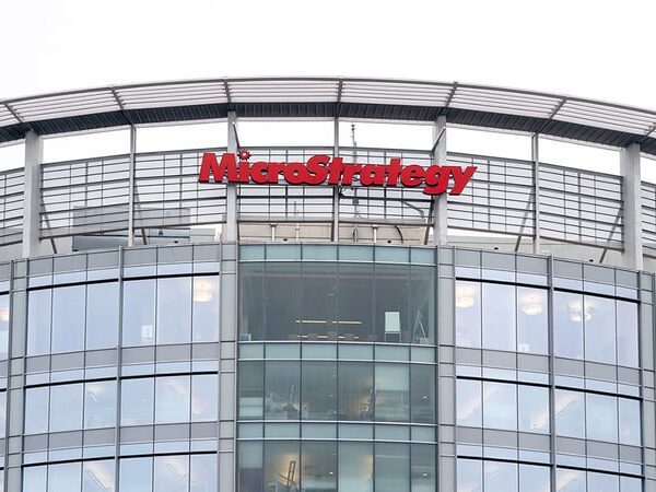 10x Analyst Warns MicroStrategy Inventory Is Overvalued by 26%