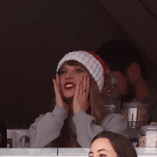 Taylor Swift Drops In for Travis Kelce’s Chiefs Recreation In opposition to…