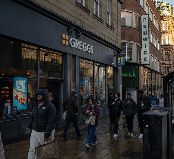 How Greggs, a Tremendous Reasonably priced Bakery Chain, Grew to become a…
