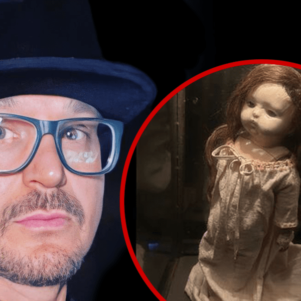 Zak Bagans’ Haunted Museum Visitor Faints After Contact with Creepy Doll