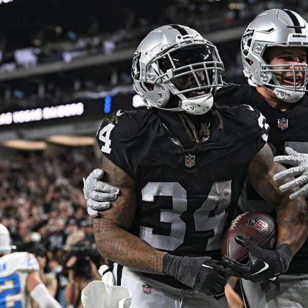 Raiders make franchise historical past in 9-touchdown demolition vs Chargers