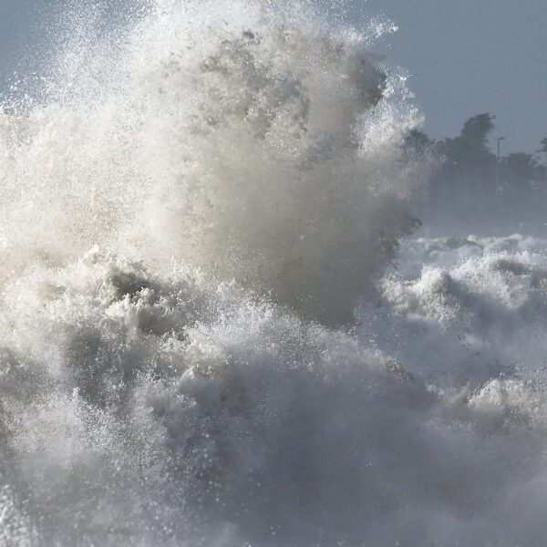 ‘Take warning’: Big waves pummeling California flood seaside neighborhoods and ship spectators…