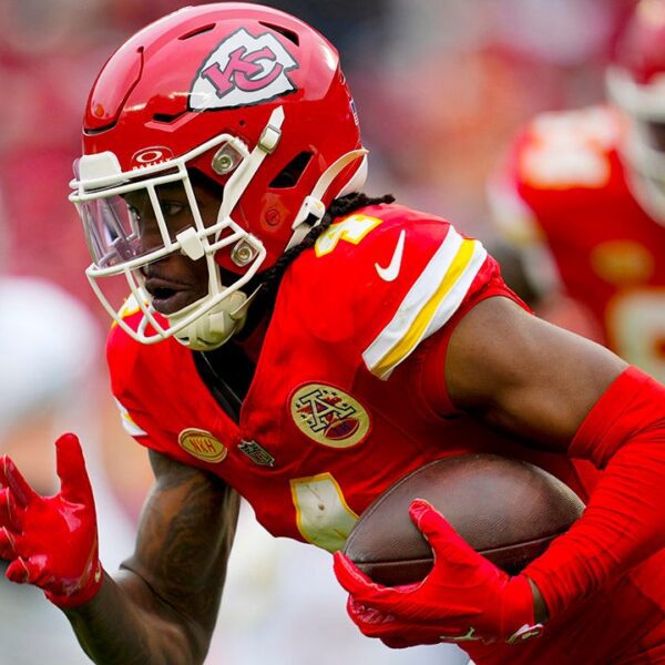 Chiefs’ Rashee Rice tosses Raiders participant’s mouthpiece throughout in-game incident