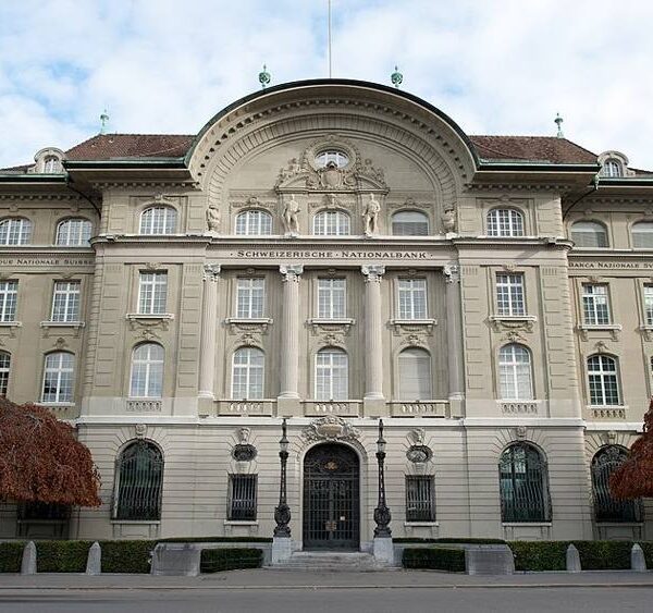SNB leaves coverage charge unchanged at 1.75% as anticipated