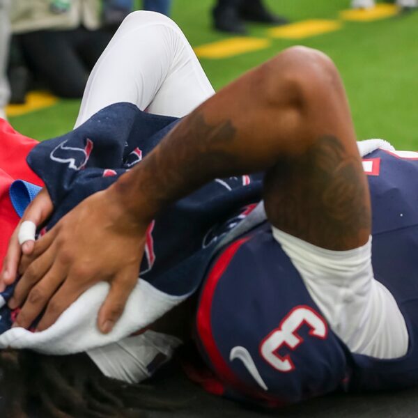 Texans’ rising star Tank Dell out for season after fracturing fibula: reviews