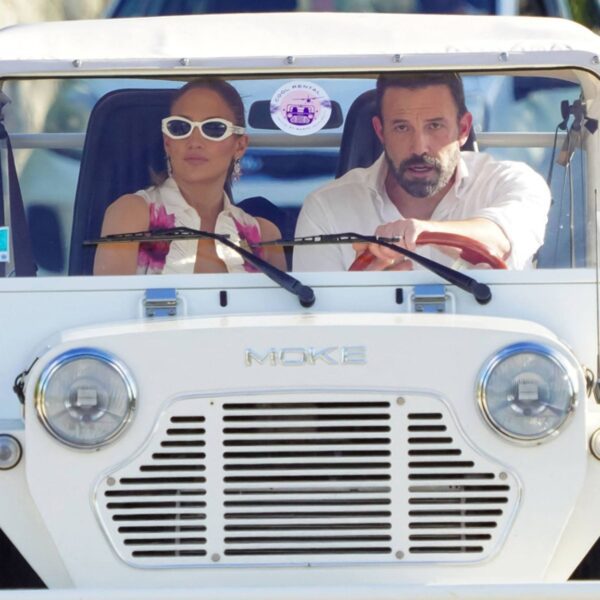 Ben Affleck Drives Jennifer Lopez Round St. Barts in Mini Moke Jeep