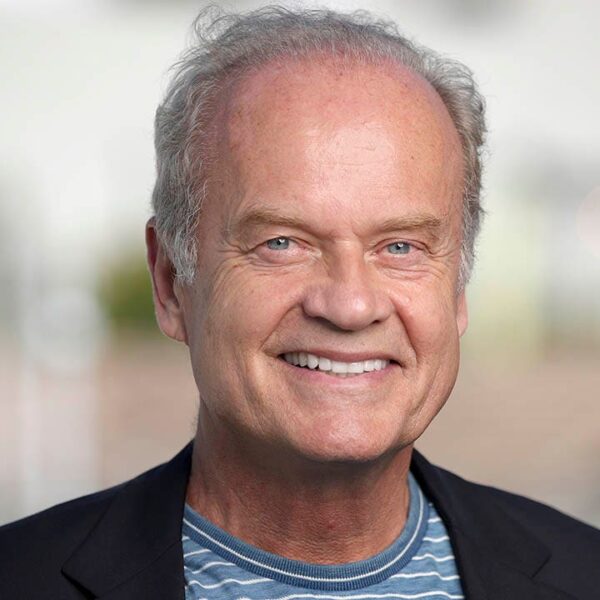 ‘Frasier’ star Kelsey Grammer shares Christmas plans together with his seven youngsters:…