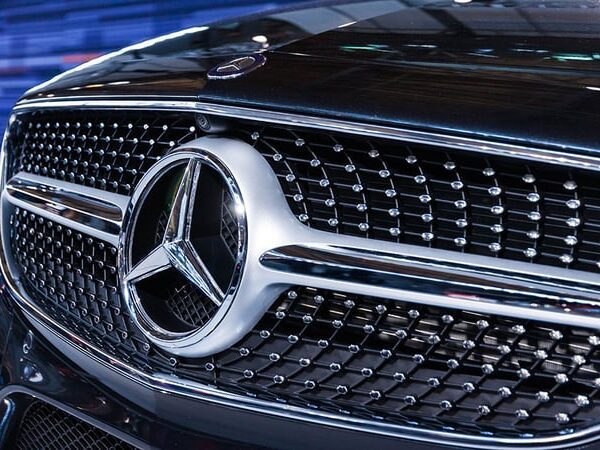 Mercedes-Benz Unveils In-Automotive Digital Assitant with NFT and Generative AI Capabilities