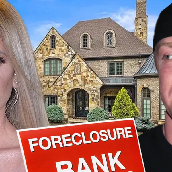 Kim Zolciak and Kroy Biermann’s Financial institution Says It Has Proper To…