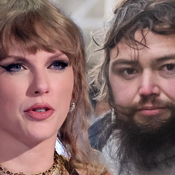 Taylor Swift Stalker to Take Psych Examination To See If He is…