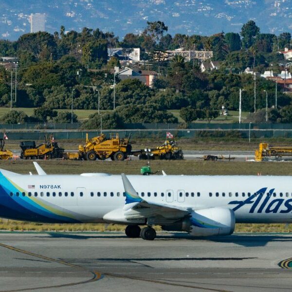 Alaska Airways scare echoes 737 Max crashes in 2018-19