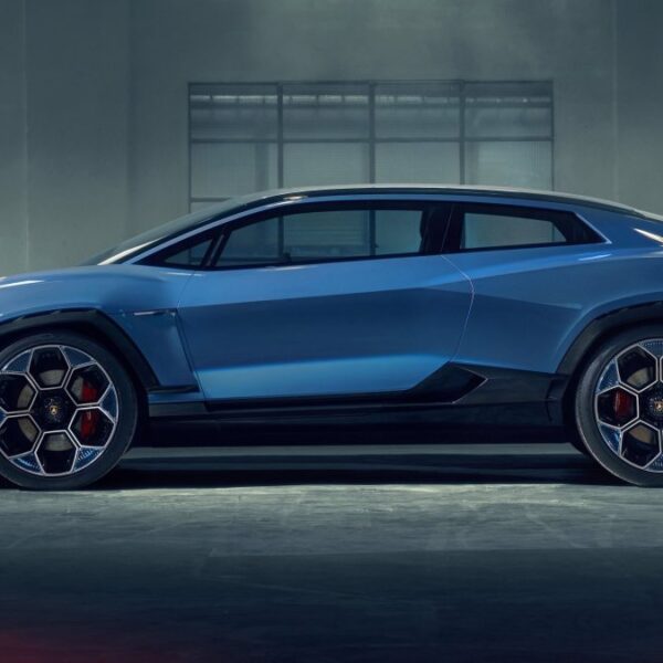 Lamborghini licenses MIT’s new high-capacity, fast-charging natural battery tech