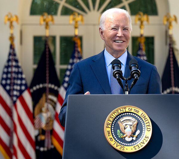 Houston Chronicle Endorses Biden Citing His Expertise and Outstanding Efficiency