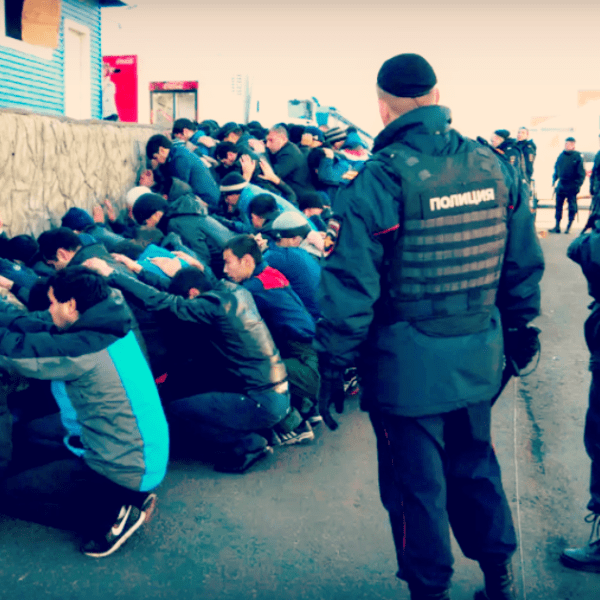 New 12 months’s Raid: Russians Detain 3,000 Migrants in Saint Petersburg –…