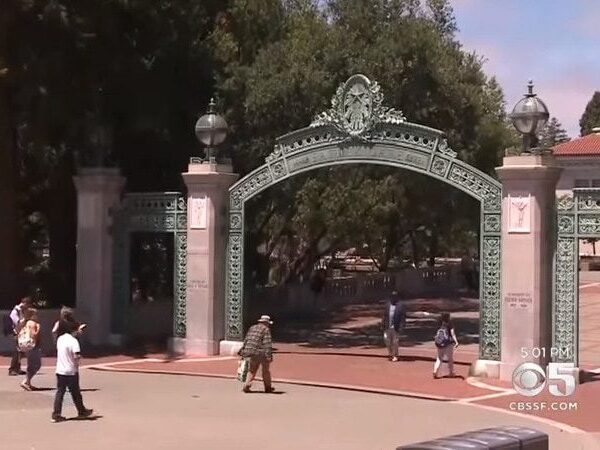 Far Left UC-Berkeley Has Constructed A WALL to Hold Protesters Away From…