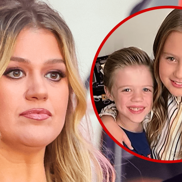Kelly Clarkson Says Children Cannot Use Social Media Whereas Dwelling With Her
