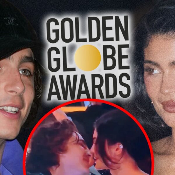Timothée Chalamet Sneaks Into Golden Globes Late with Kylie Jenner