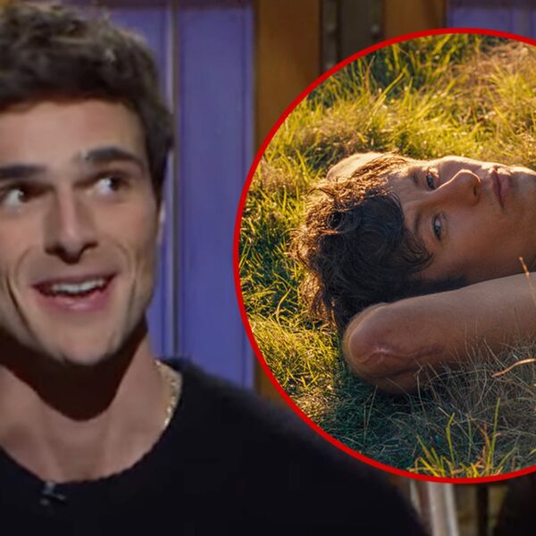 Jacob Elordi Jokes on ‘SNL’ about ‘Saltburn’ Intercourse Scene on Grave
