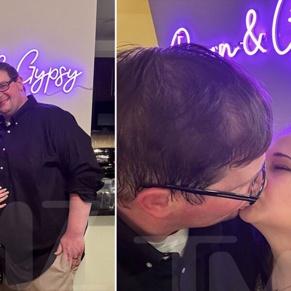 Gypsy Rose Blanchard’s New Yr’s Eve Kiss With Her Husband Ryan