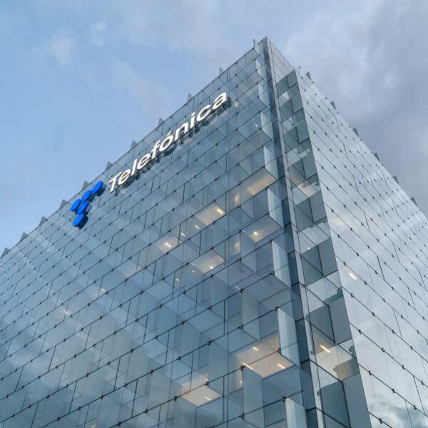 With 8% Dividend Yield, Telefonica Has Upside Potential (NYSE:TEF)