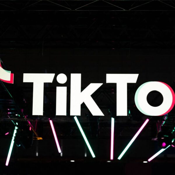 TikTok is experimenting with a characteristic that makes use of AI to…