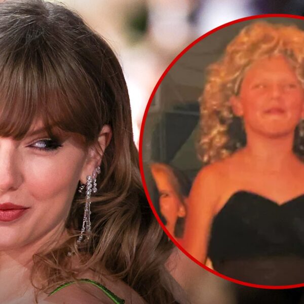 Taylor Swift Performed Sandy from ‘Grease’ in Childhood Play, Images Reveal