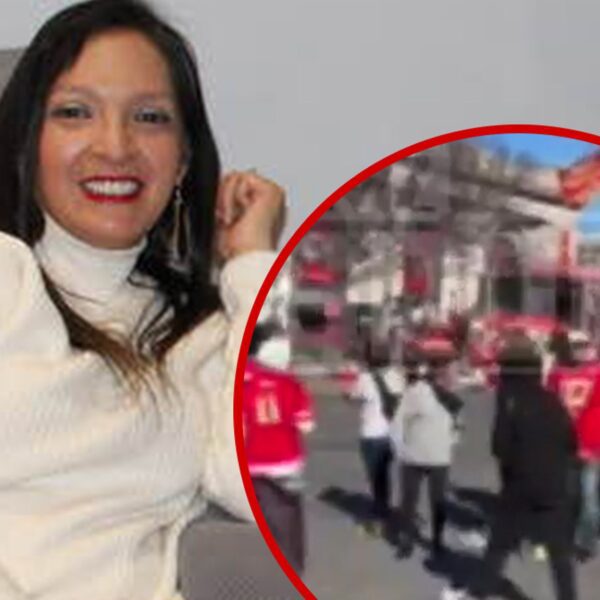 Kansas Mom Dies in Chiefs Tremendous Bowl Parade Taking pictures