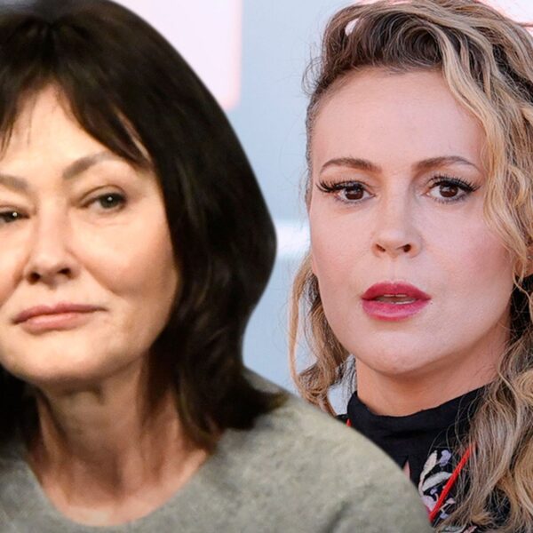 Shannen Doherty Tearfully Doubles Down on Alyssa Milano ‘Charmed’ Claims