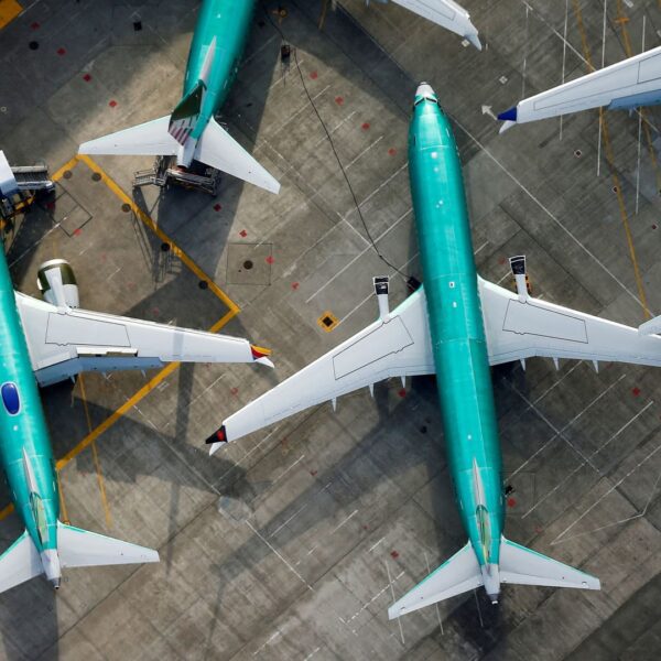 Boeing will not show passenger jets; Airbus, China will