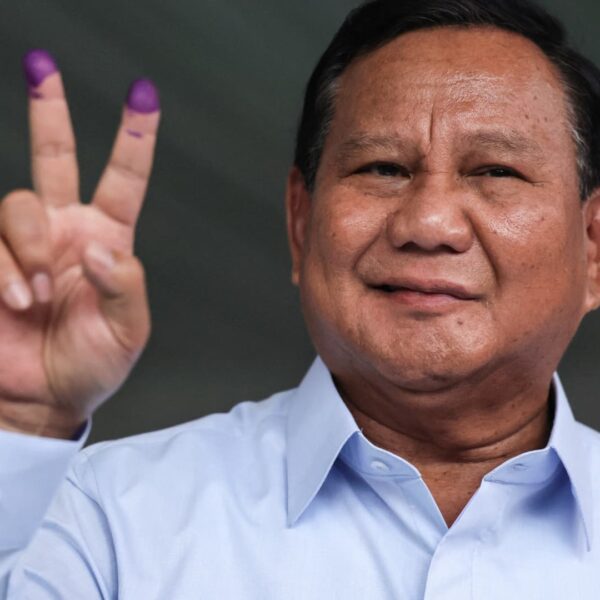 Prabowo leads in unofficial presidential vote depend