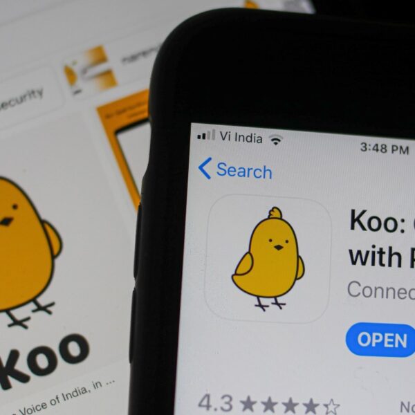 Dailyhunt in talks to accumulate social community startup Koo