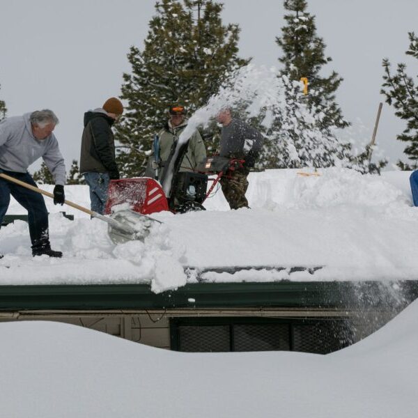 California faces “life-threatening” blizzard situations