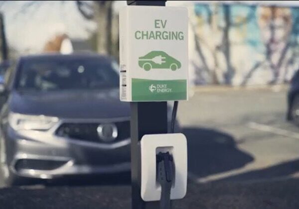 Reporter Tests EV Chargers in America’s Heartland, Comes Away ‘Less Than Impressed’…