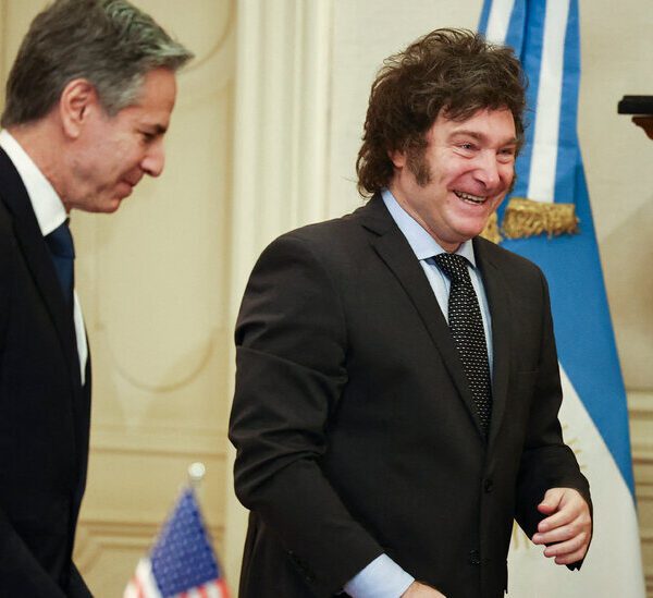 Argentina’s Chief Meets With Blinken, as He Heads to Meet Trump