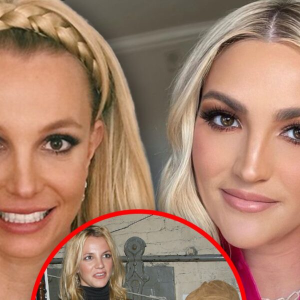 Britney Spears Shares Throwback Pic of Jamie Lynn, Crops Out Mother Lynne