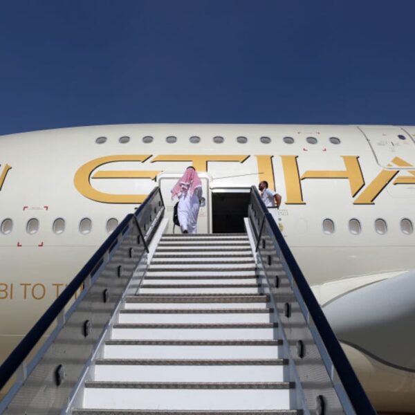 Etihad Airways alerts doable IPO after 2023 income rebound