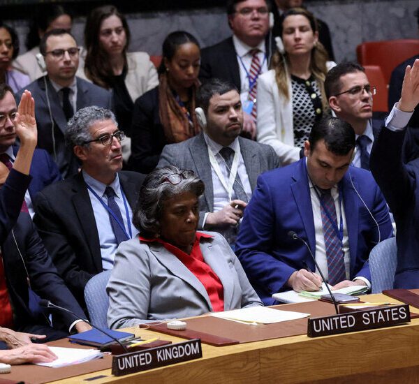 U.N. Safety Council Requires Speedy Stop-Fireplace in Gaza as U.S. Abstains