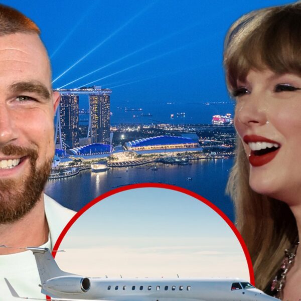 Travis Kelce Headed to Singapore to See Taylor Swift, Supervisor Confirms
