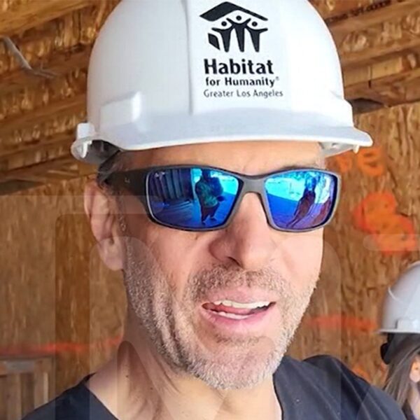 Mauricio Umansky Constructing South L.A. Houses with Habitat For Humanity