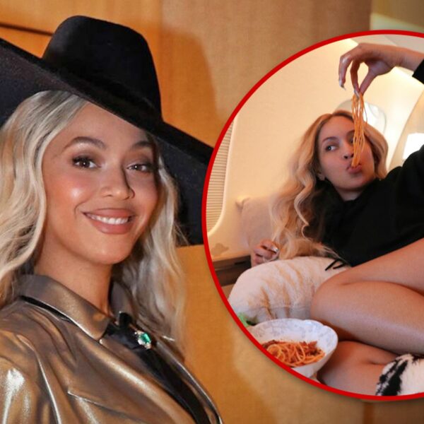 Beyoncé Slurps Spaghetti On Non-public Jet Forward Of New Album Launch