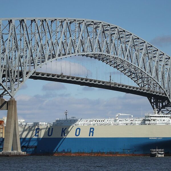 Maryland: Ship hits Francis Scott Key Bridge inflicting it to break down