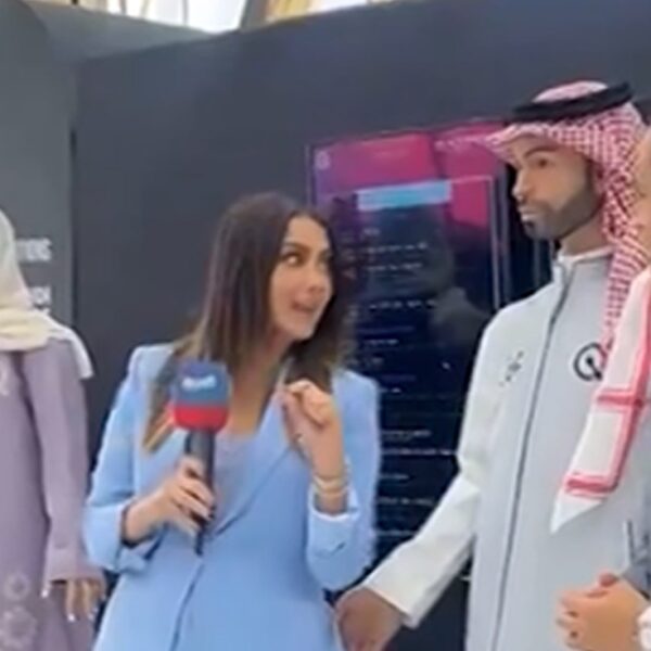 Saudi Arabia’s First ‘Male’ Robotic Touches Feminine Reporter’s Butt