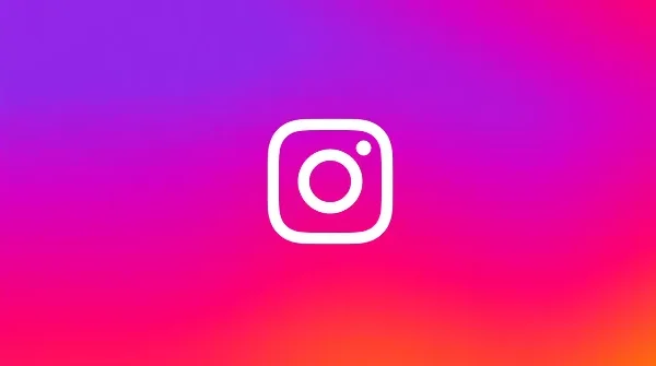 Instagram Experiments With Extra Frames Inside Carousel Posts