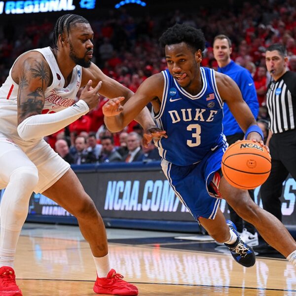Duke pulls away from top-seeded Houston in gritty second half to advance…