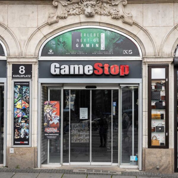 GameStop: Compelling Threat To Reward Profile Forward Of This fall Earnings (NYSE:GME)