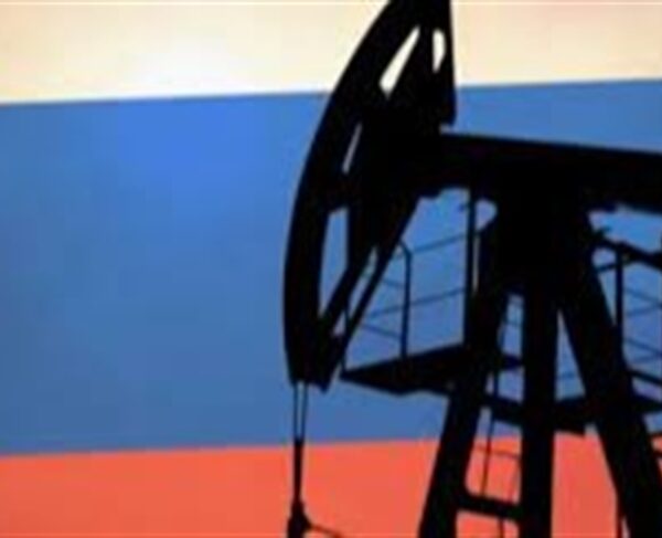 Russia orders firms to chop oil output to satisfy OPEC+ goal